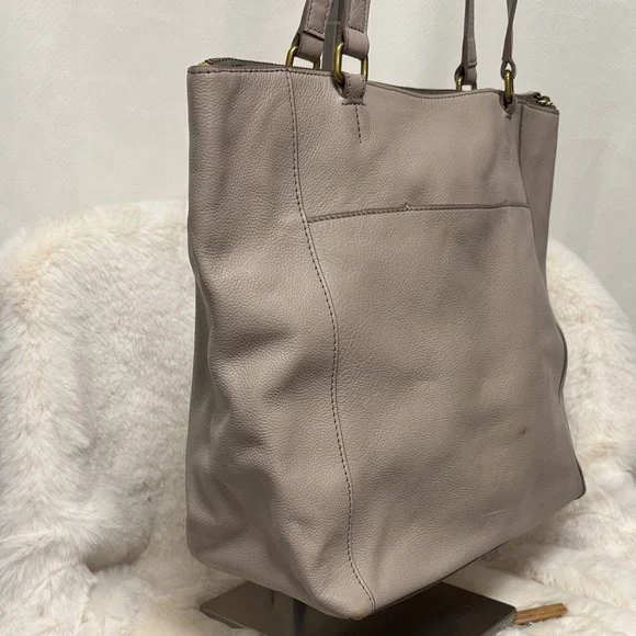 Fossil Tara Leather Shopper Tote Bag - Picture 3 of 14